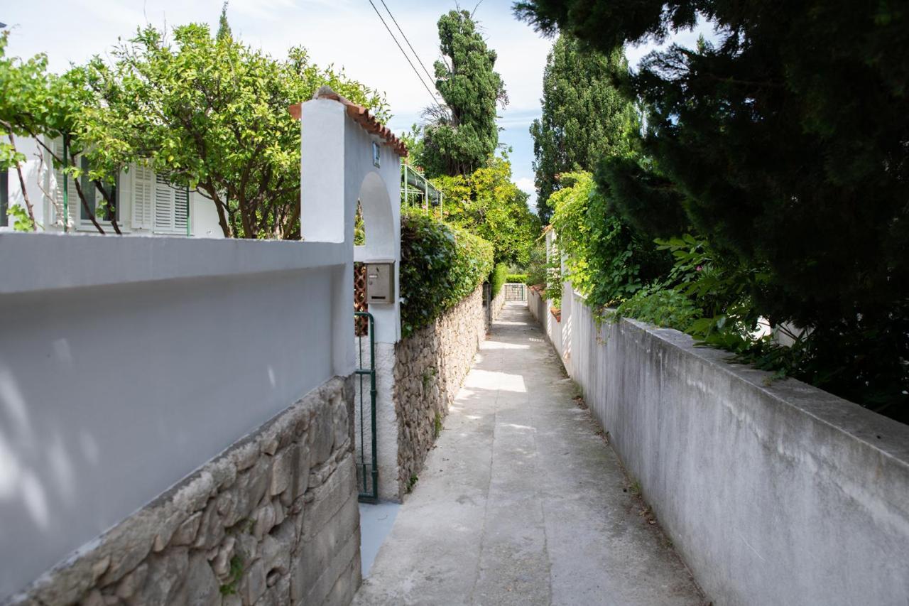 Apartmani Vrtodusic Banjol Exterior foto